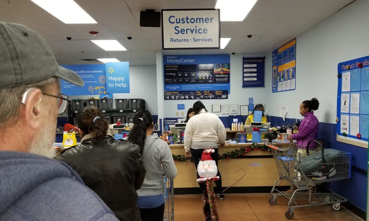 What Time Does Customer Service Close at Walmart