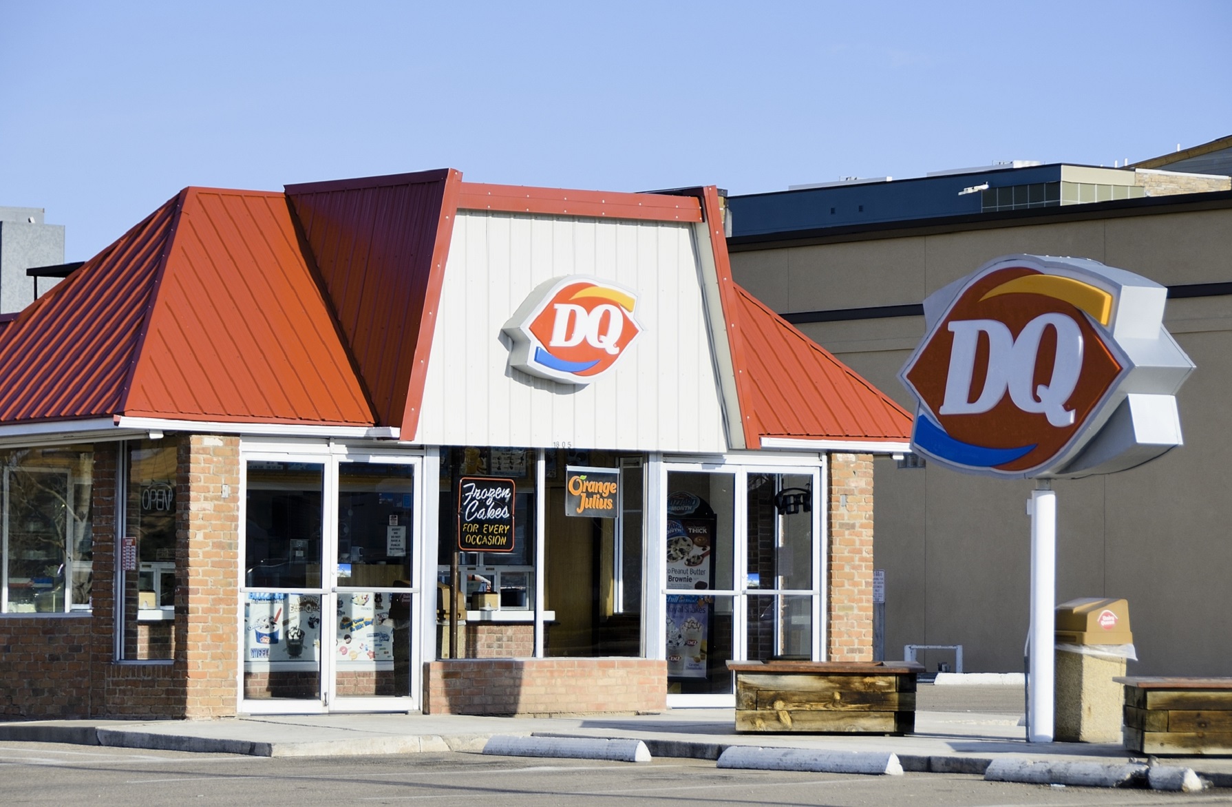 When Does Dairy Queen Close?